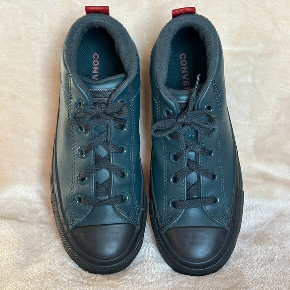 Converse Chuck Taylor All Star Street Mid Leather Sneakers Boys Size 3 Box Incl - Picture 16 of 16